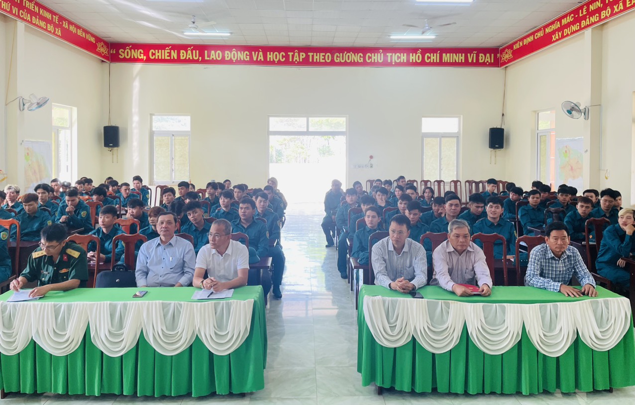 quân sự 2
